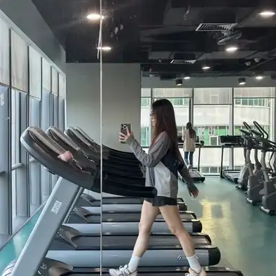徐亮